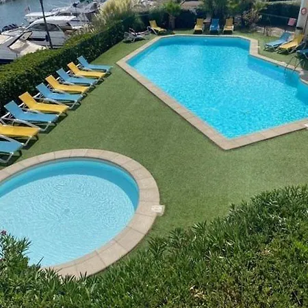 Pcogpets Avec Belle Vue Marina Et Piscine A Port-cogolin דירה *